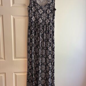 Amazon Essentials White and Blue Sleeveless V-Neck Sundress